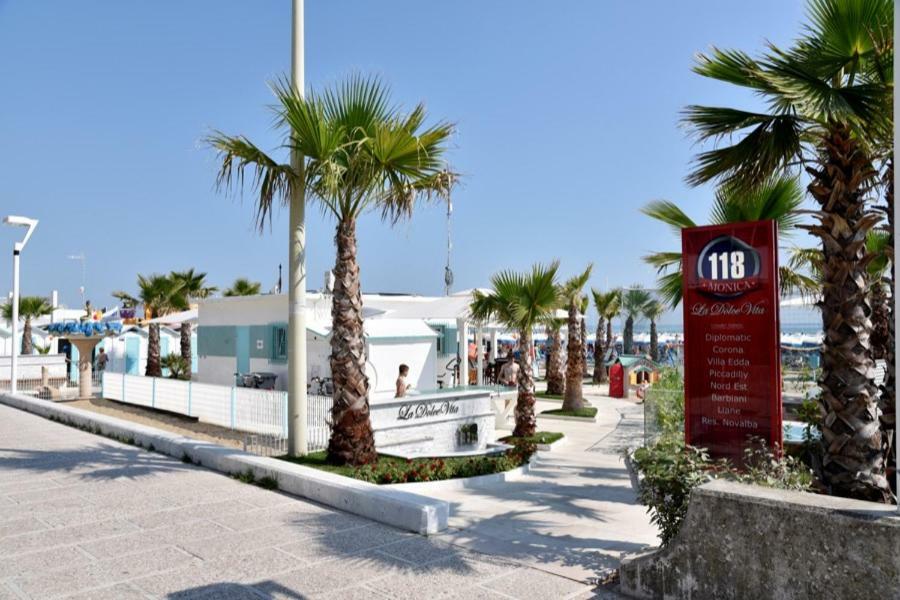 HOTEL LIANE - venite assetati perché questa estate fa caldo PD - zona disco spiagge Riccione Esterno foto